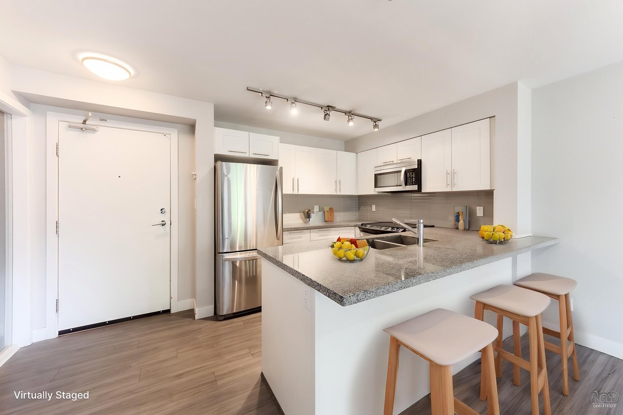 208-12075 Edge Street, Maple Ridge