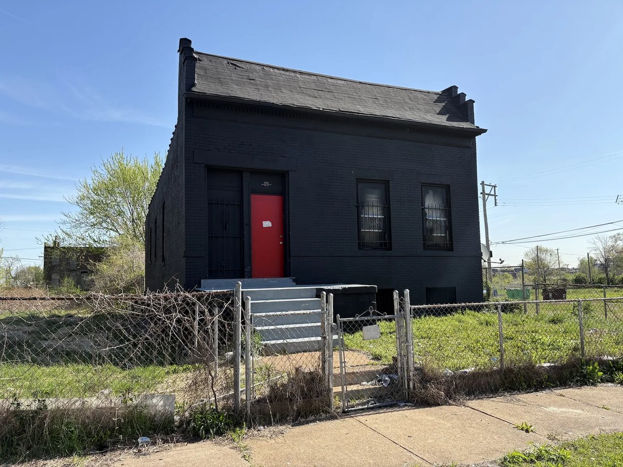 Rehabbers whose ugly houses angered St. Louis are accused of running a Ponzi scheme