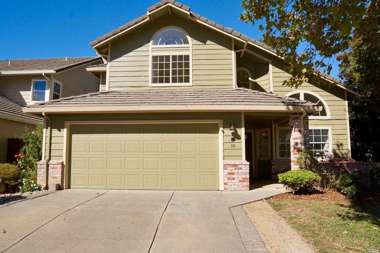 16 Winestone Ct