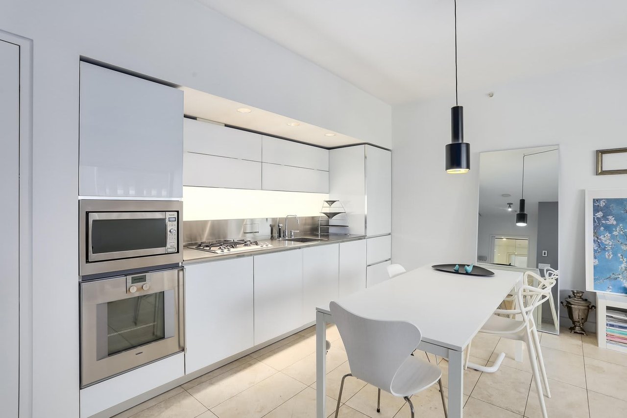 838 W Hastings St, #2204