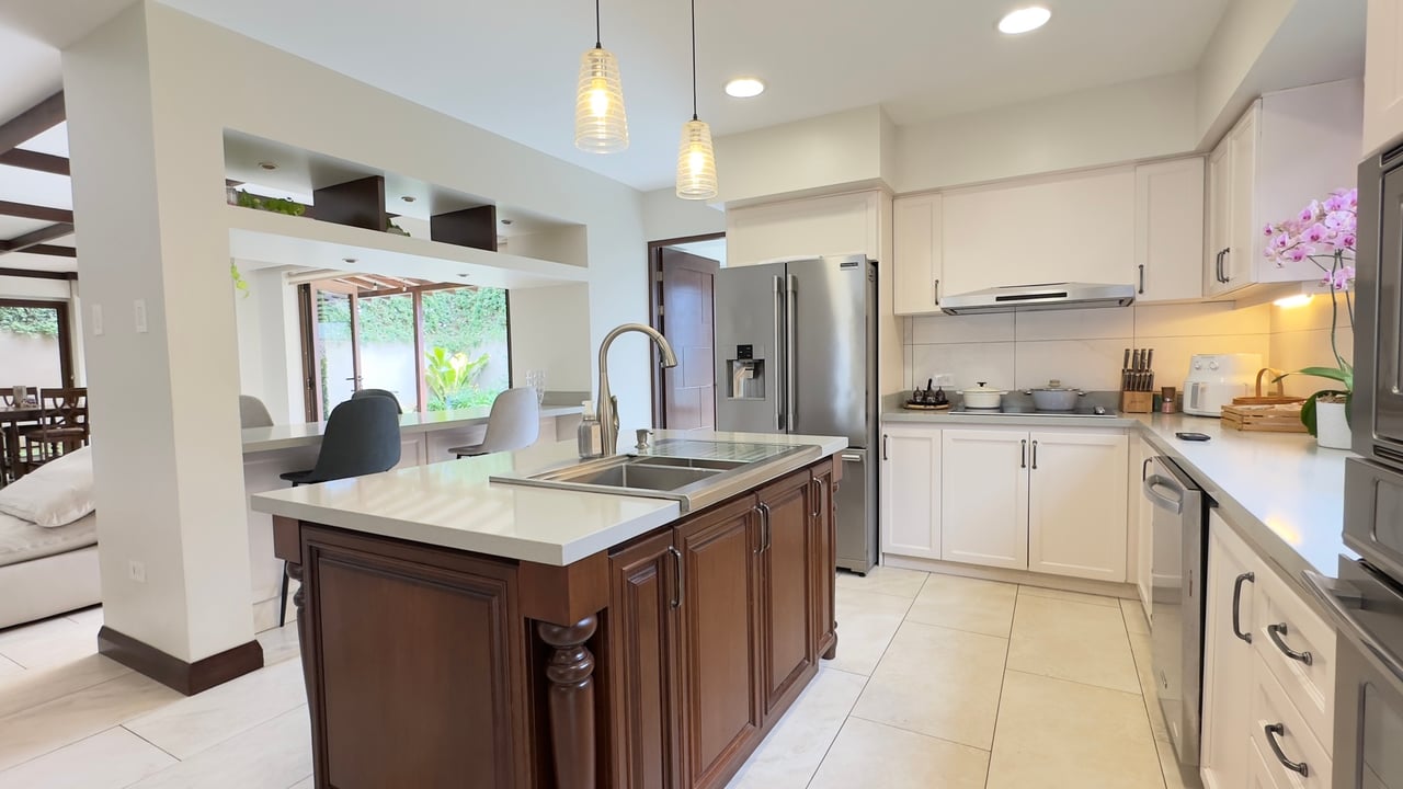 Modern Garden Condo, Curridabat, San Jose