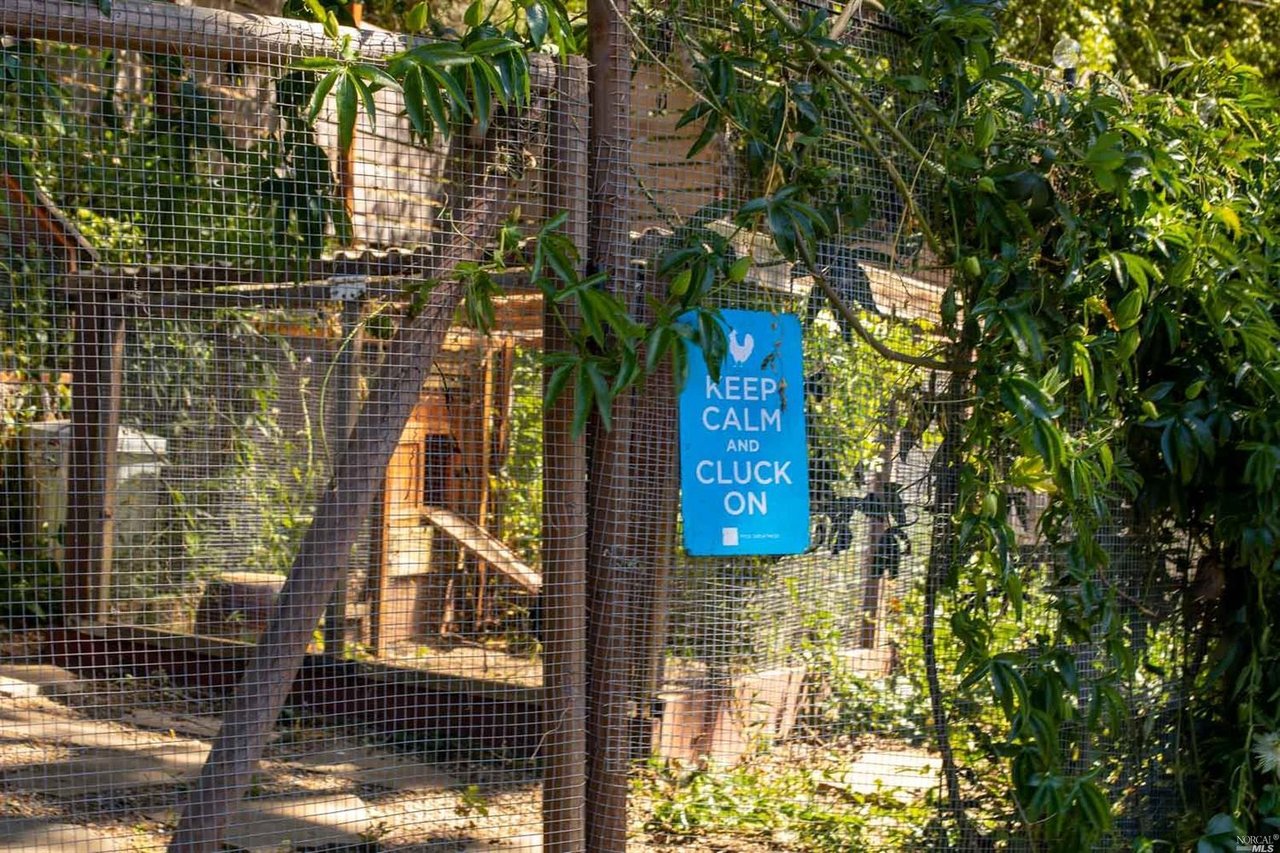 60 Oak Grove Avenue, Woodacre