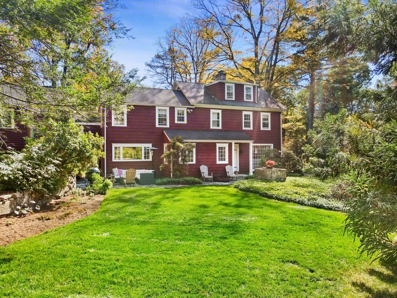 66 Eastwoods Road