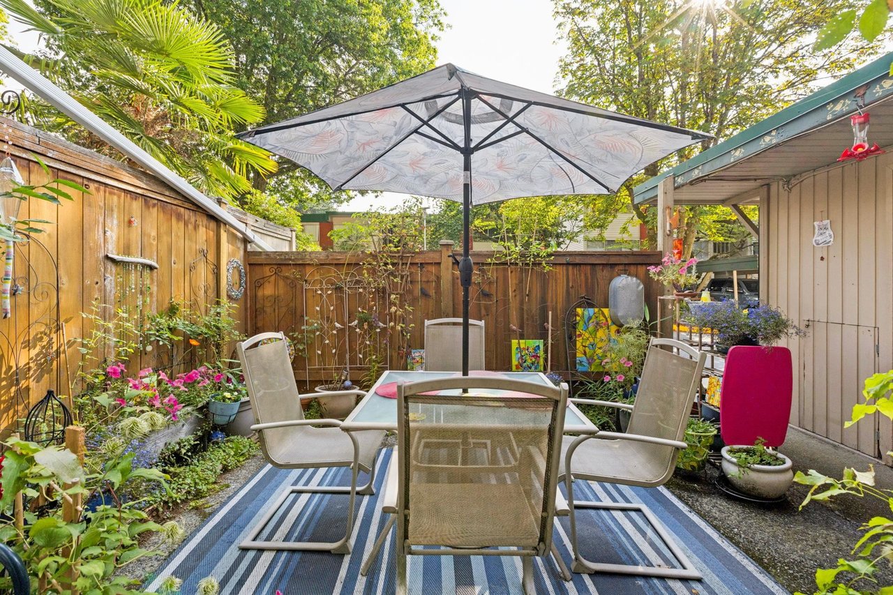 829 Westview Cres