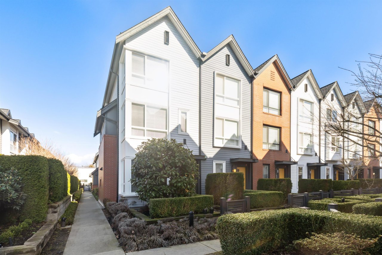 46-6868 Burlington Ave