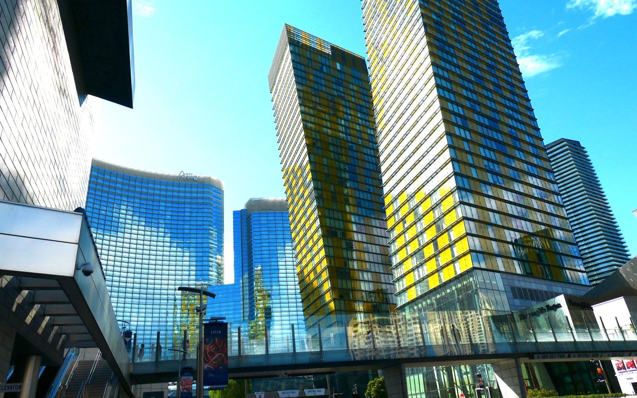 Veer towers img