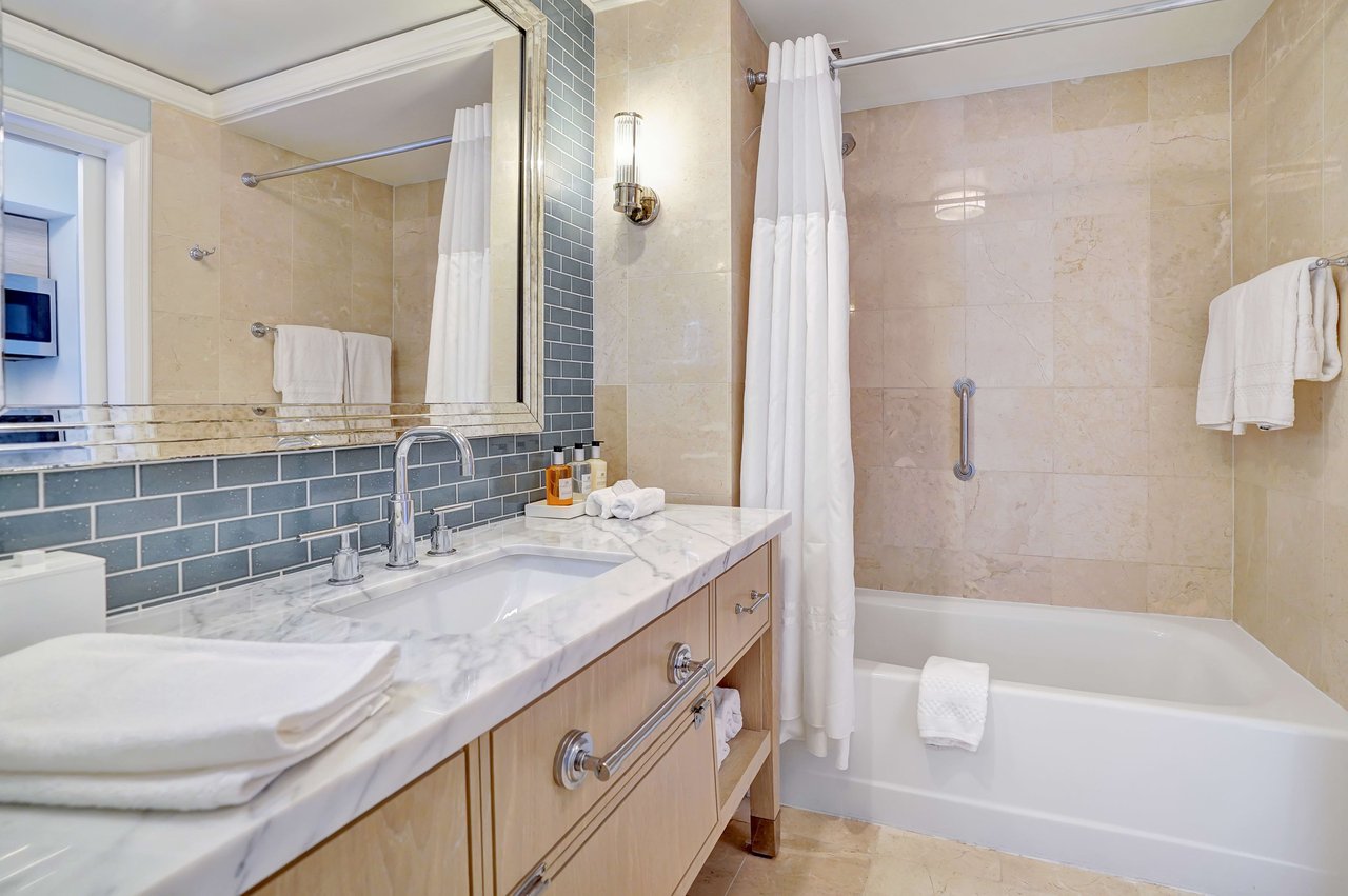 Ritz Carlton Key Biscayne Unit 870