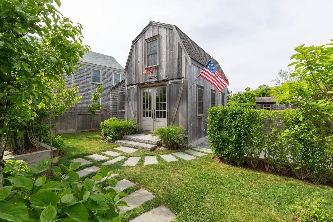 33.5 Vesper Ln