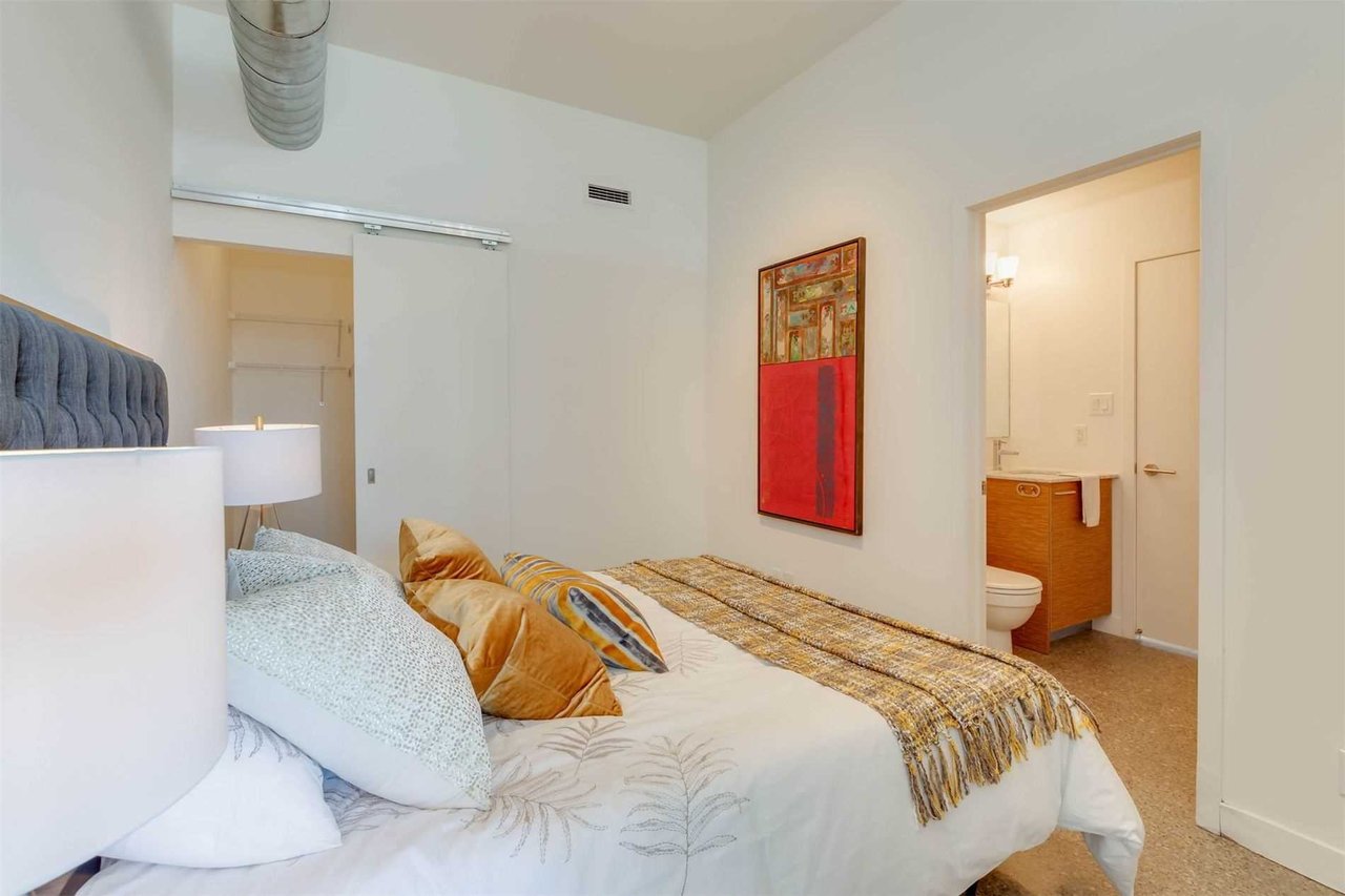 CORKTOWN DISTRICT LOFT