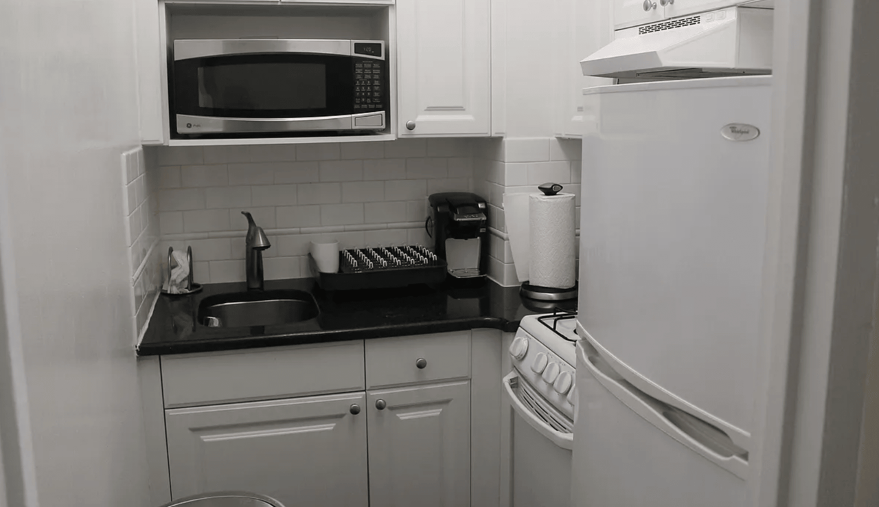 4 Park Avenue #18-C