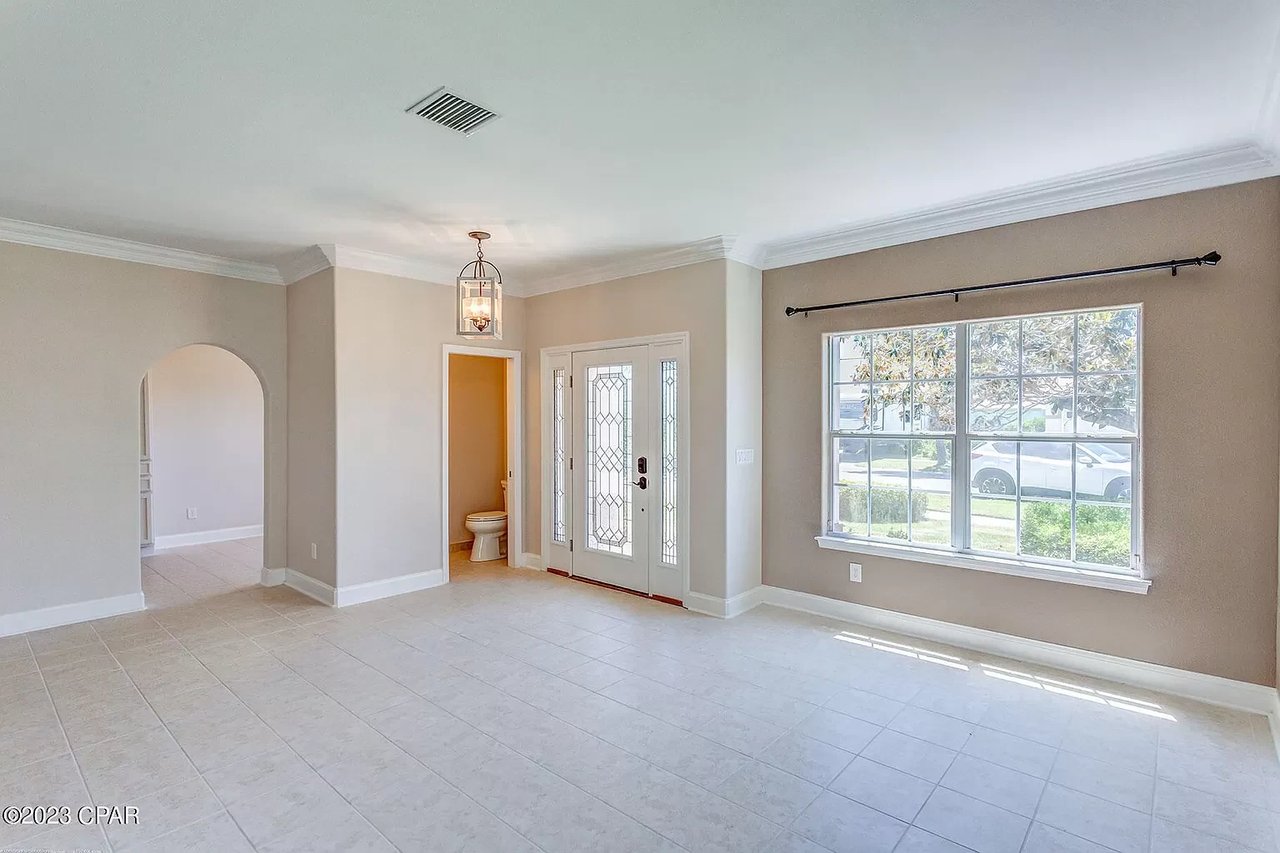 3308 Azalea Circle