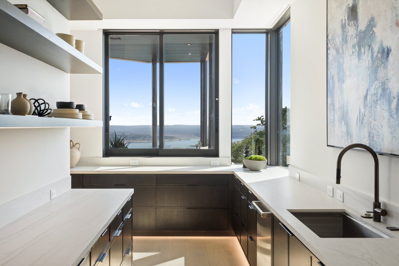 6809 Oasis Pass
