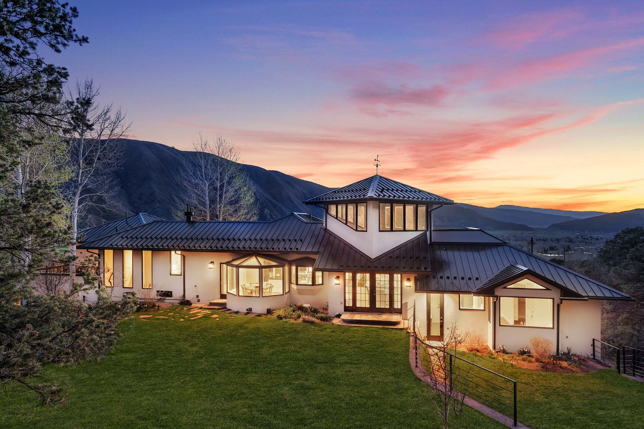  Luxury Estate on 3.5 acres  in Basalt 