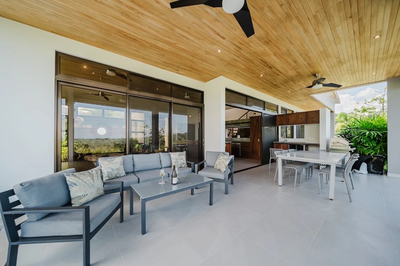 Ocean View Luxury Home, Ojochal, Puntarenas