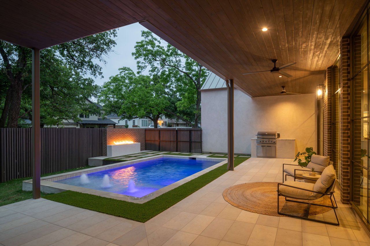 The Equinox House