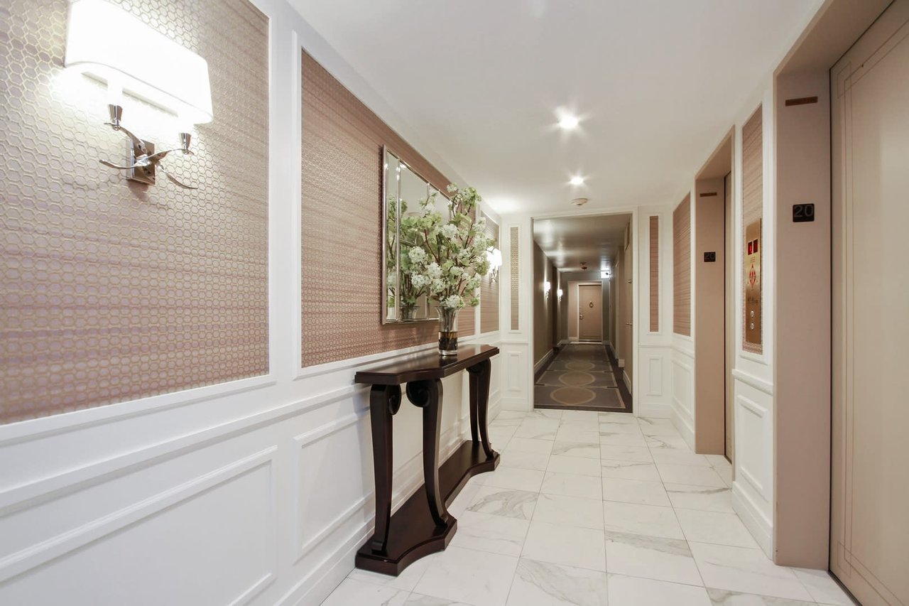 990 N Lake Shore Drive, #20B