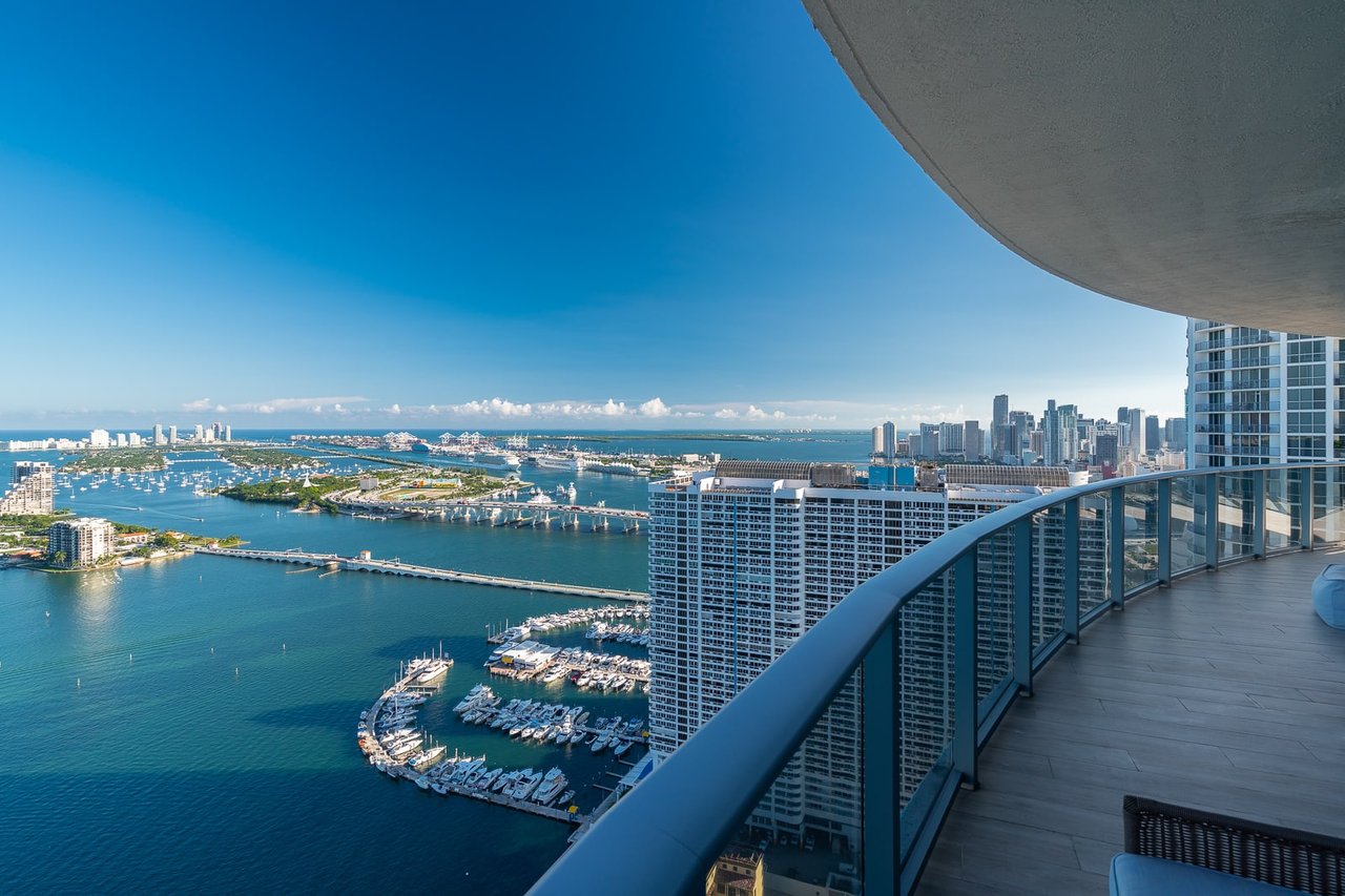 Aria on the Bay | Edgewater