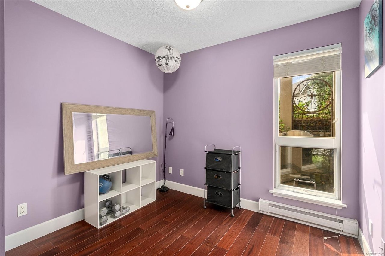 103-1156 Colville Rd