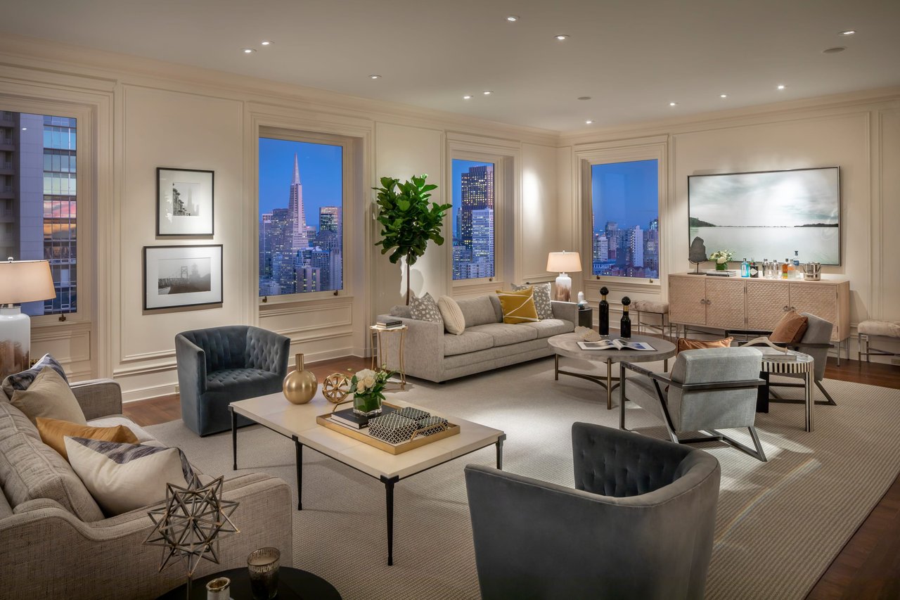 High Floor Apartment at 945 Green