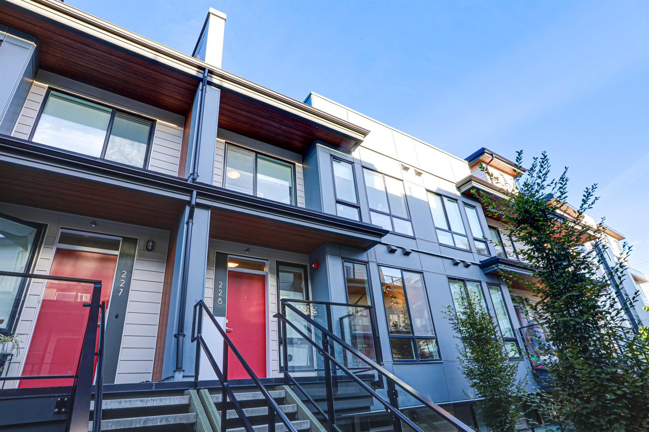 228-708 Lea Ave