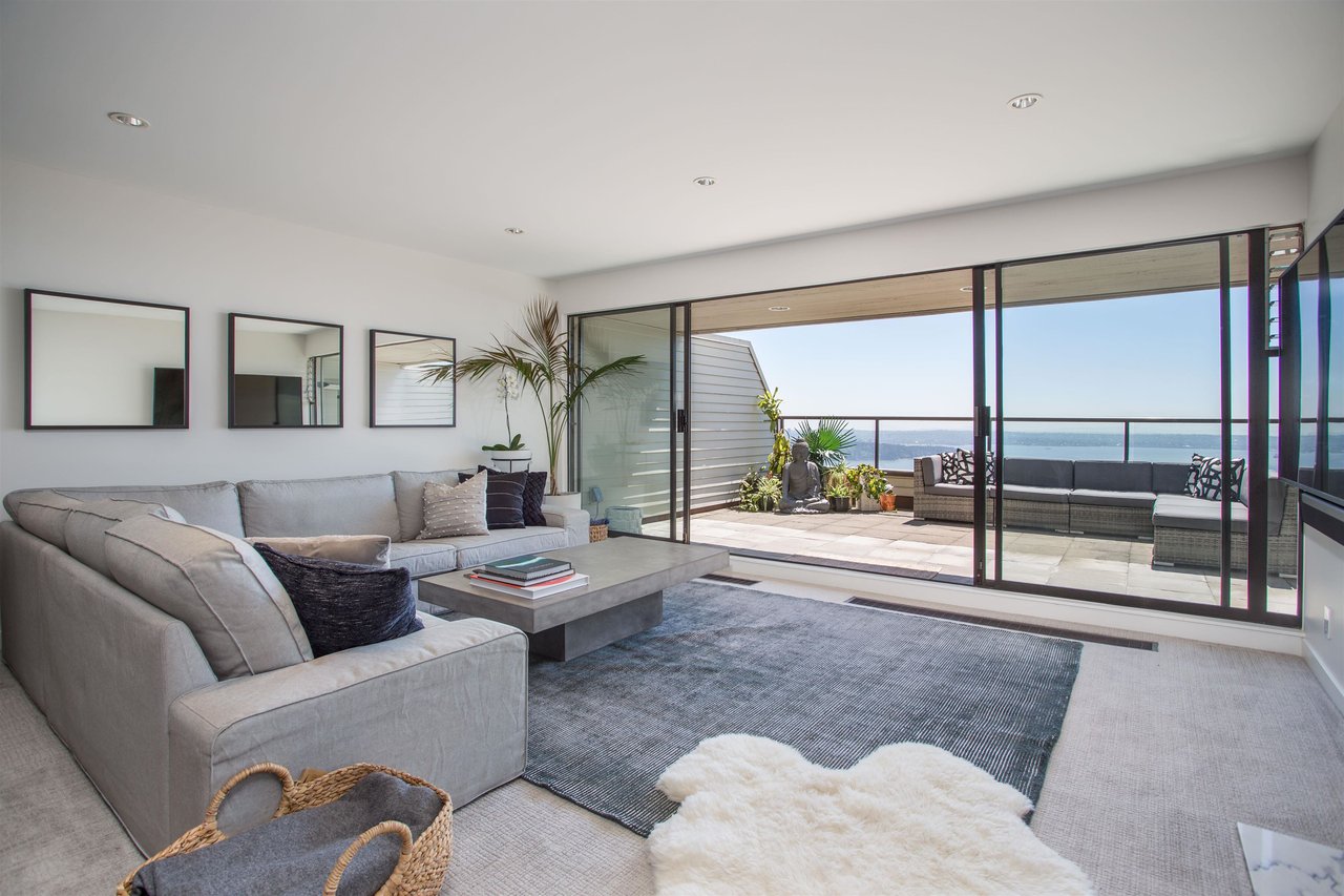 34-2242 Folkestone Wy