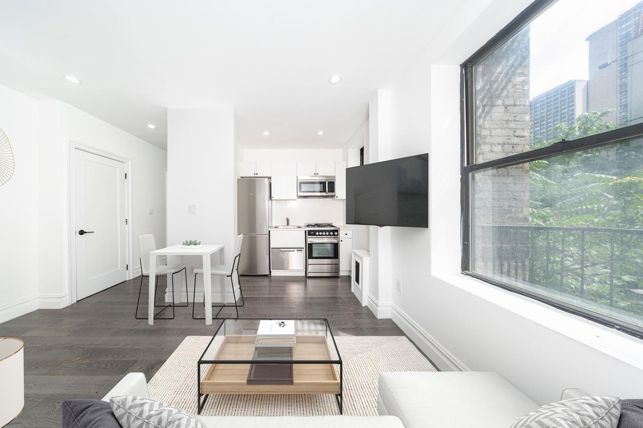 152 Thompson Street, Apt 5-B