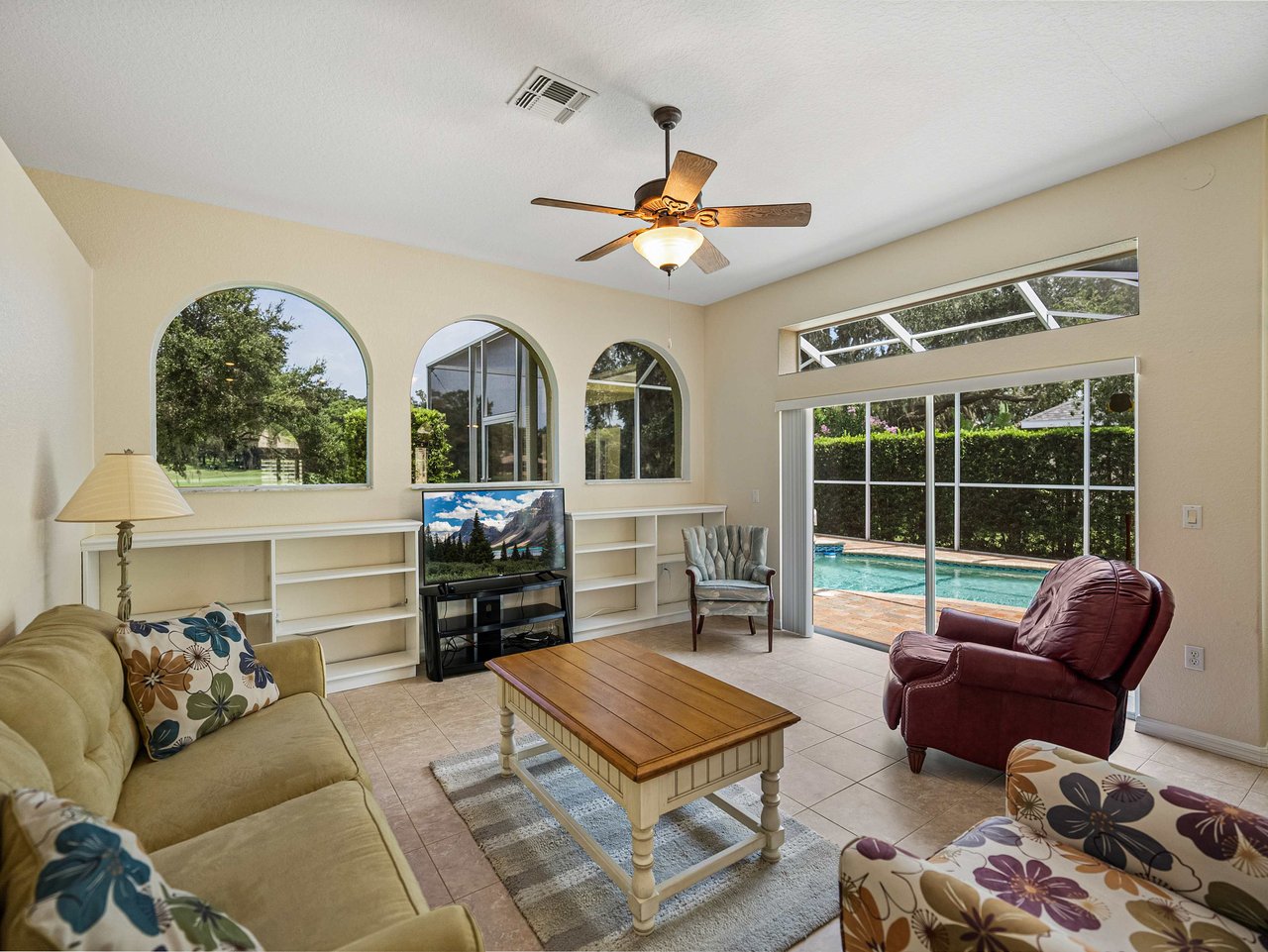 12427 FOREST HIGHLANDS DR