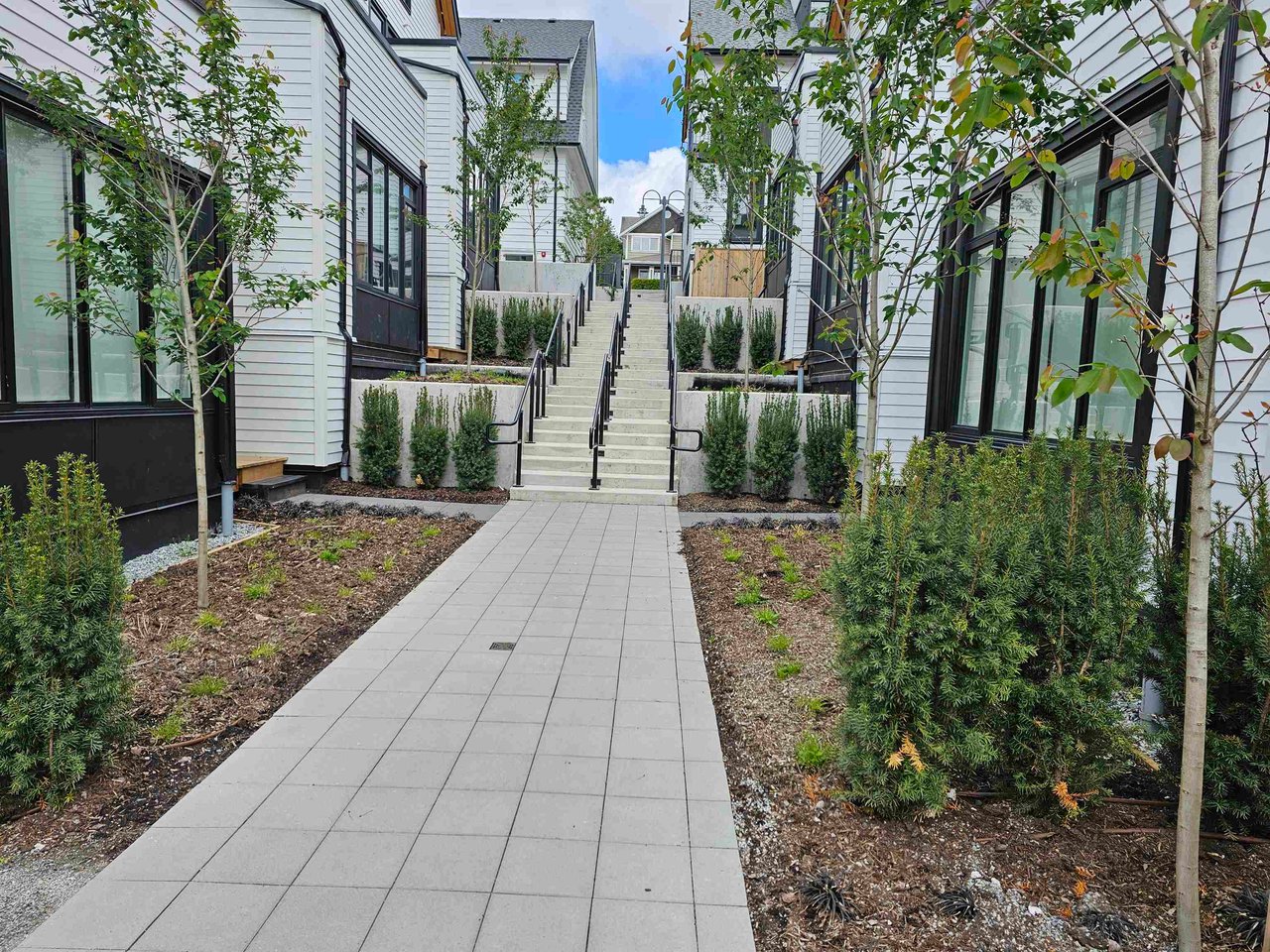 119-1306 Laval Square