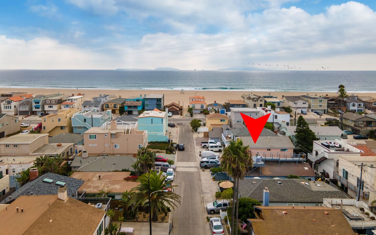 121 Hollywood Avenue