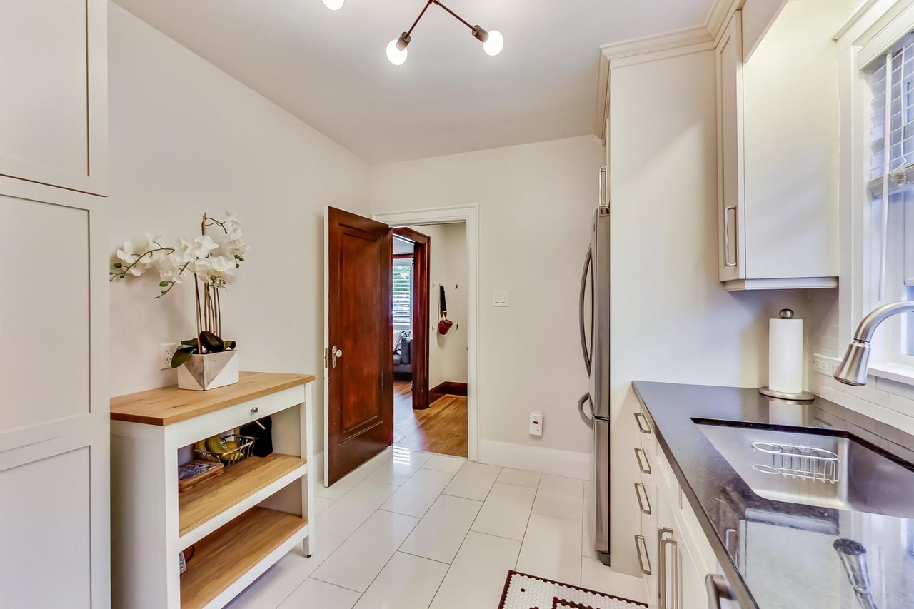 14 Armadale Avenue in Swansea Bloor West