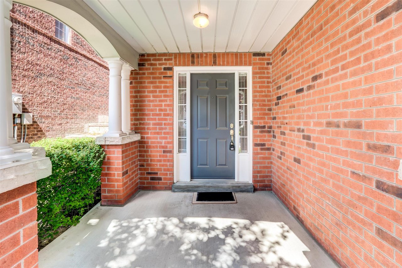#109 - 190 Harding Blvd W