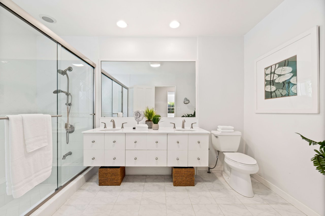 616 Holmby, Little Holmby