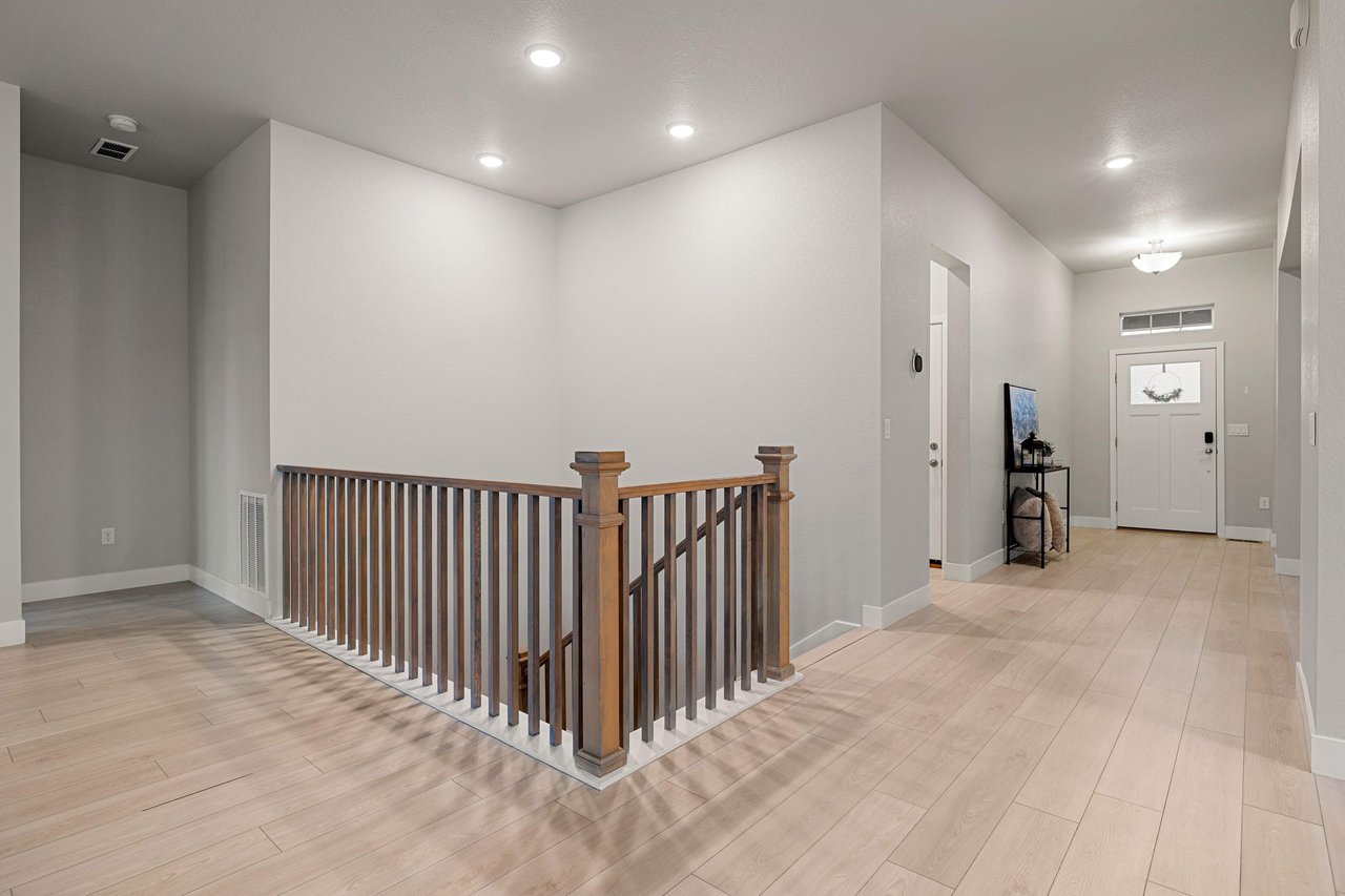 6735 Enclave Vista Loop