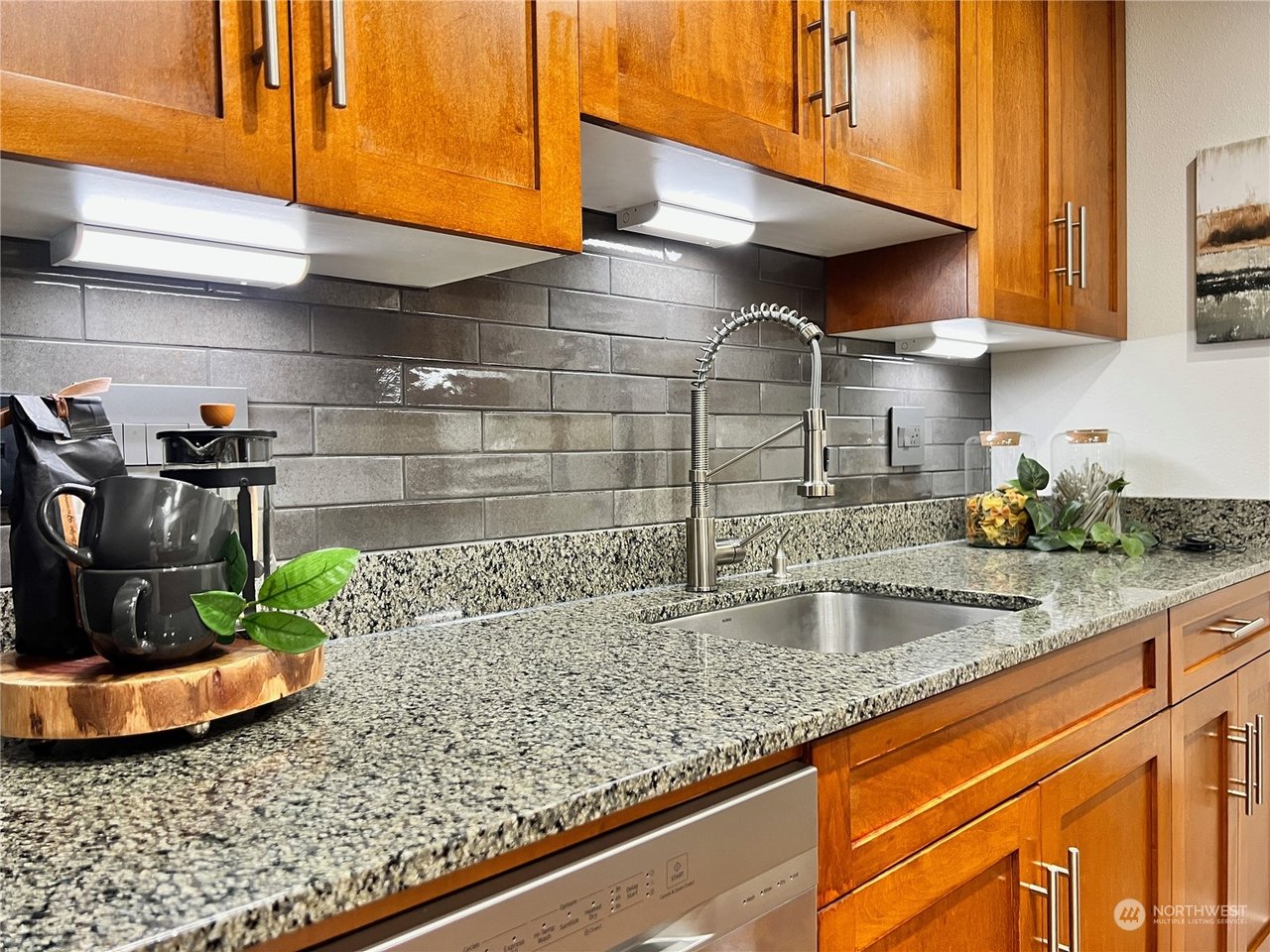 C110-21307 48th Ave