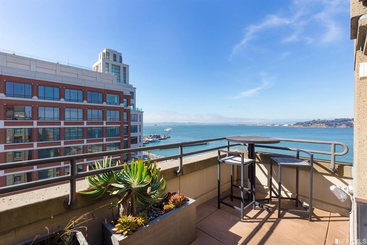 75 Folsom St #1802