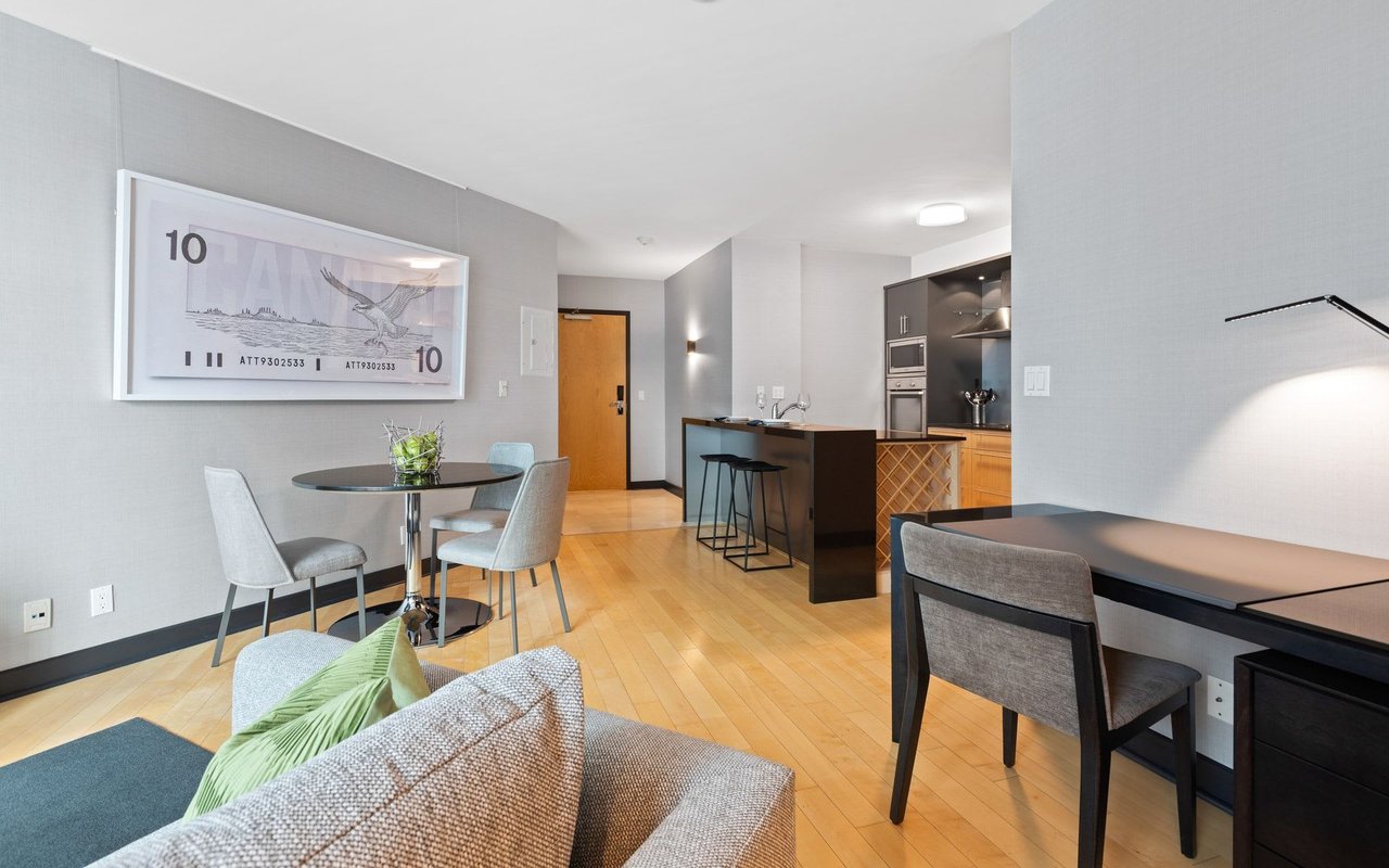 Just Listed at Eastlake Condos & Lofts | 125 E Lynn St, 101, Seattle Wa 98102