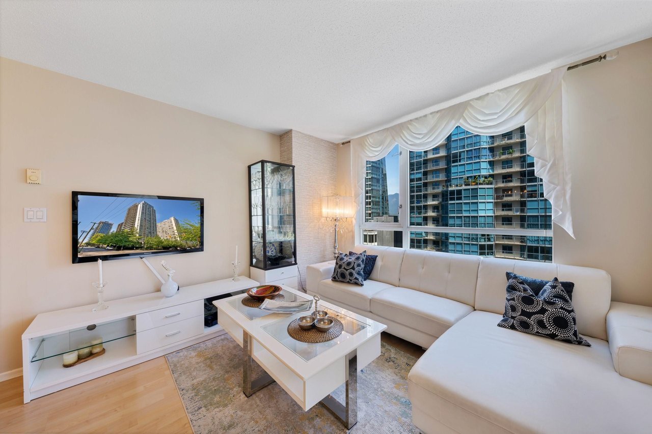 802-1420 W Georgia St