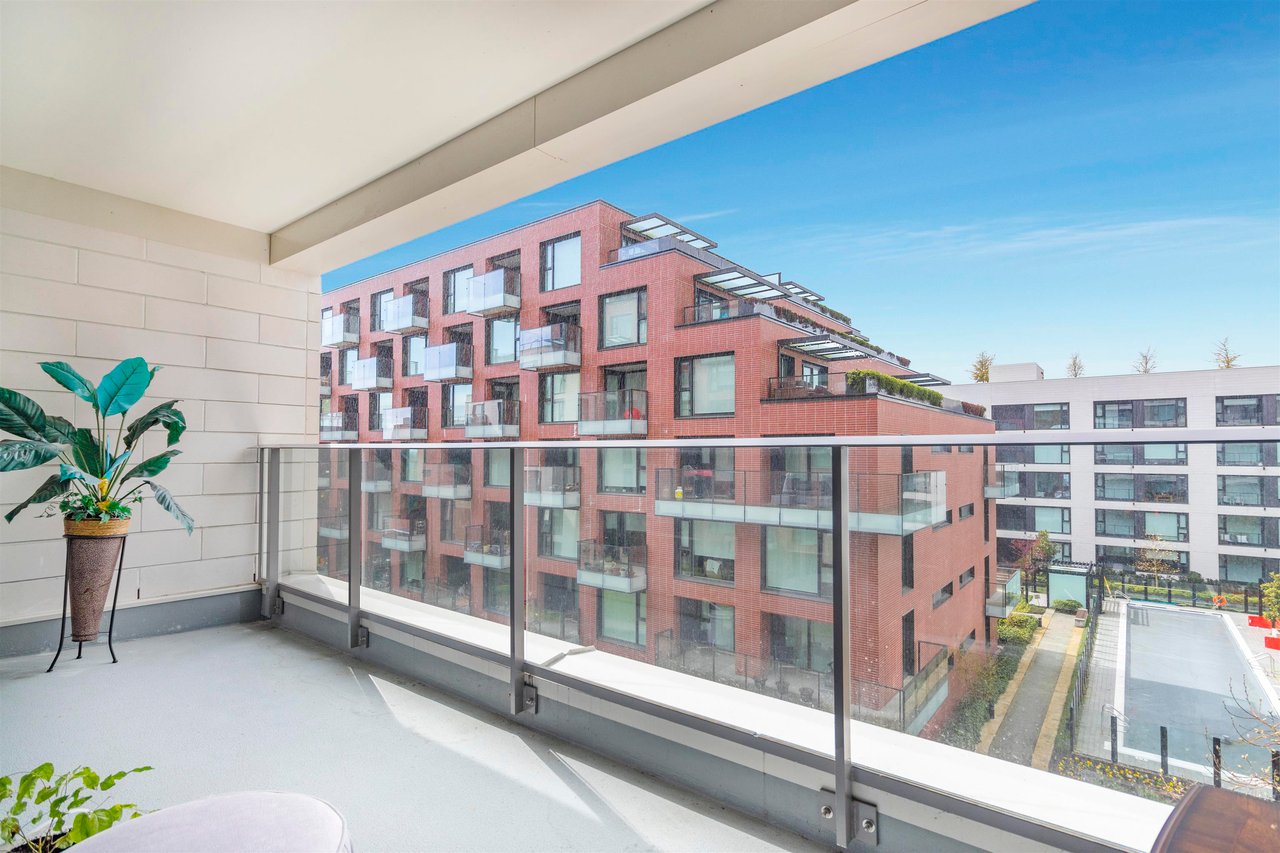 504-1561 W 57th Ave