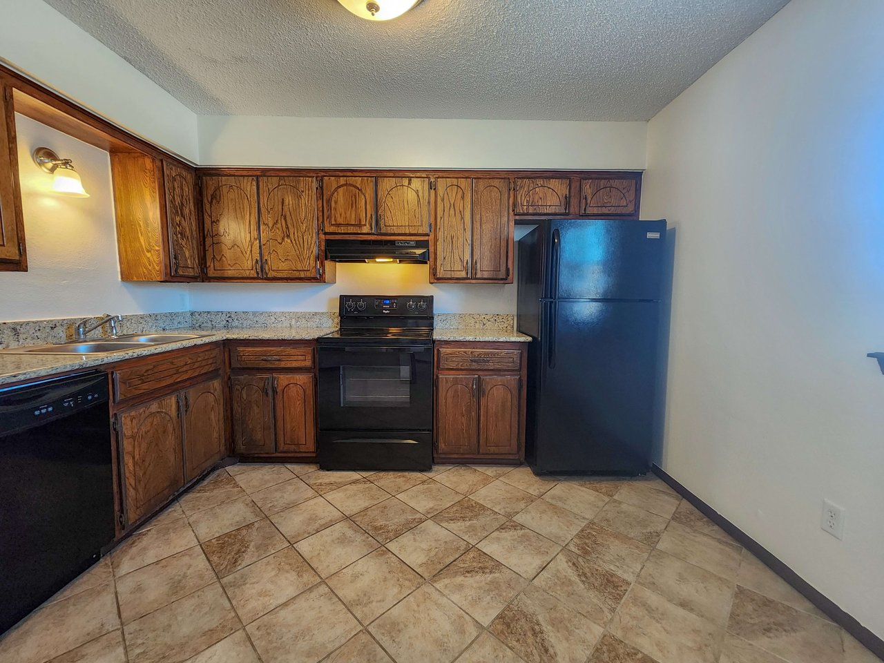 3901 N Kickapoo Unit 33
