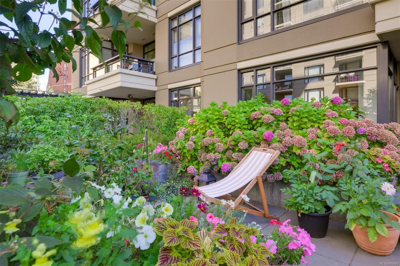 201-788 Humboldt St