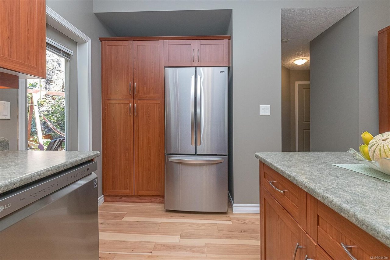 577 Kingsview Ridge