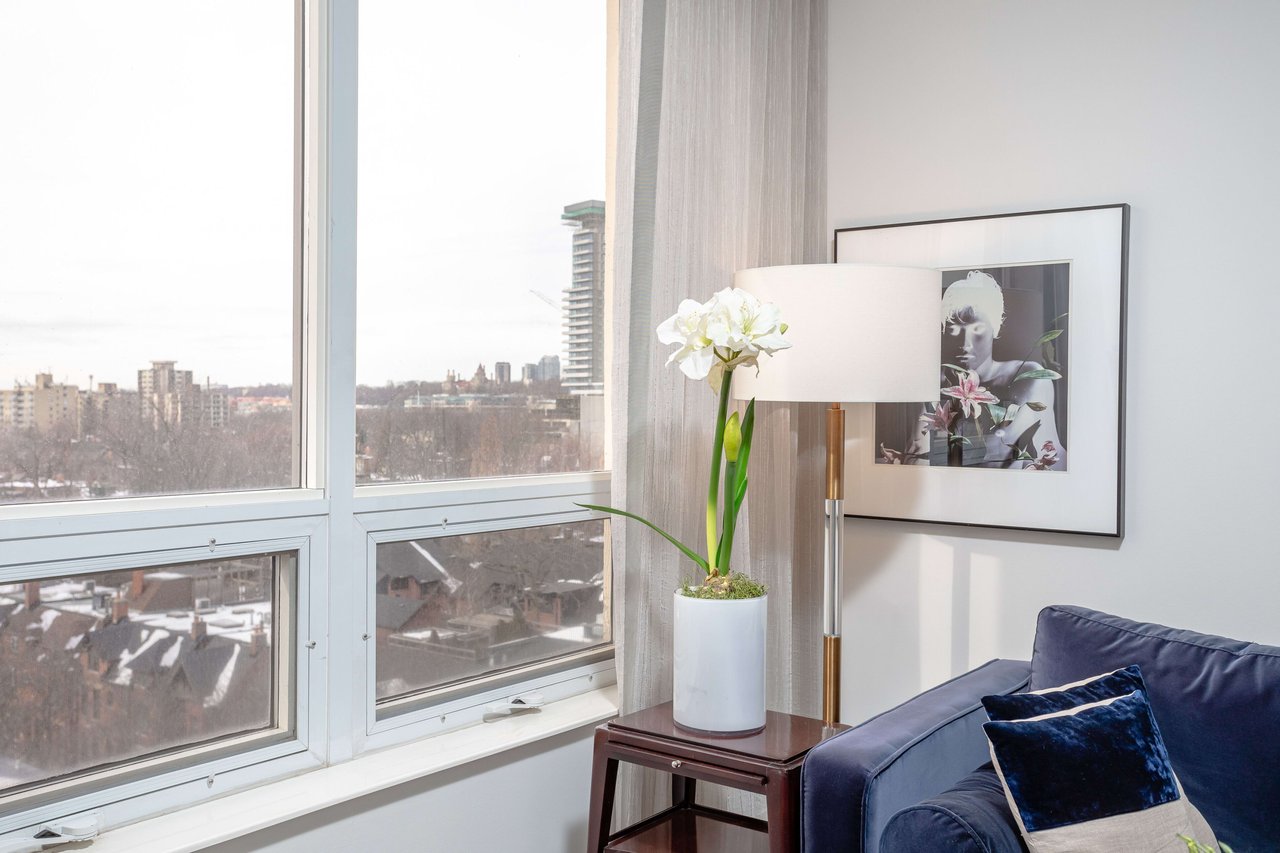 Yorkville Boutique Renovated Suite