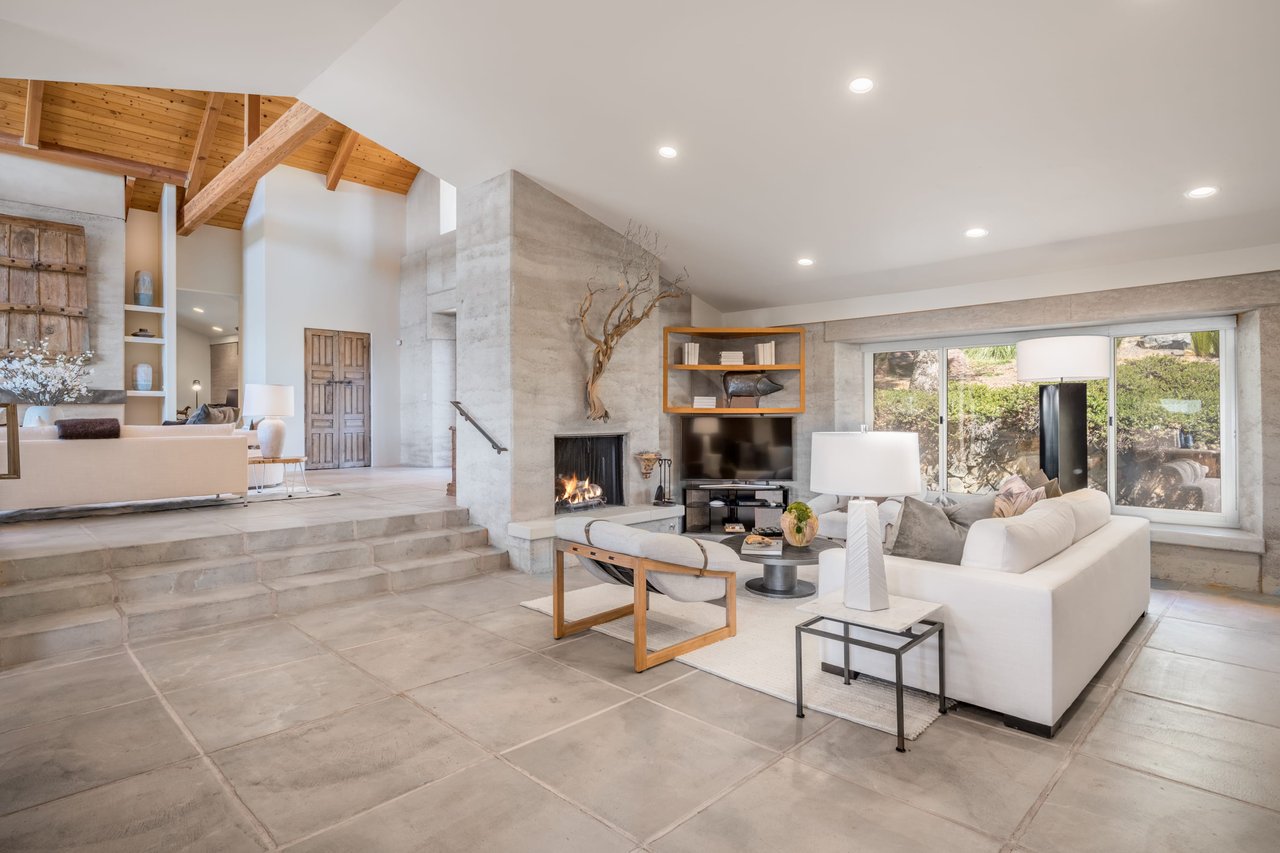 Quarry Hill Road, Sonoma
