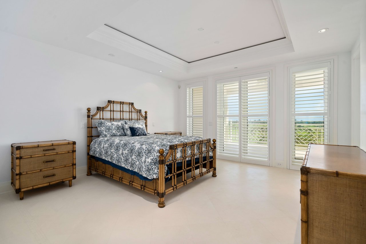 THE LOWER PENTHOUSE AT THE OCEAN CLUB RESIDENCES
