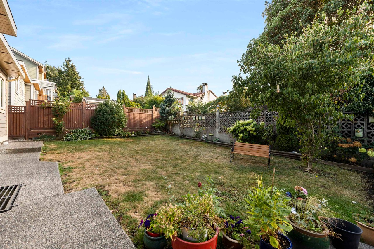8855 Stegavik Ct