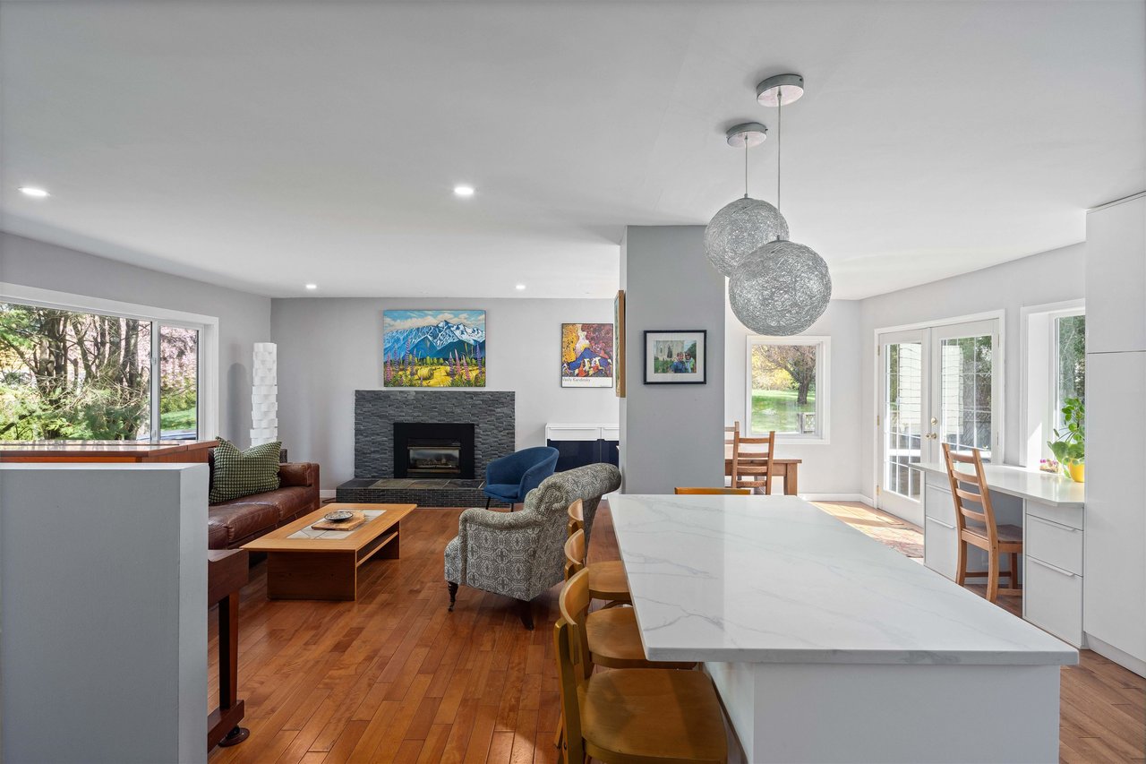 2544 Orkney Wy