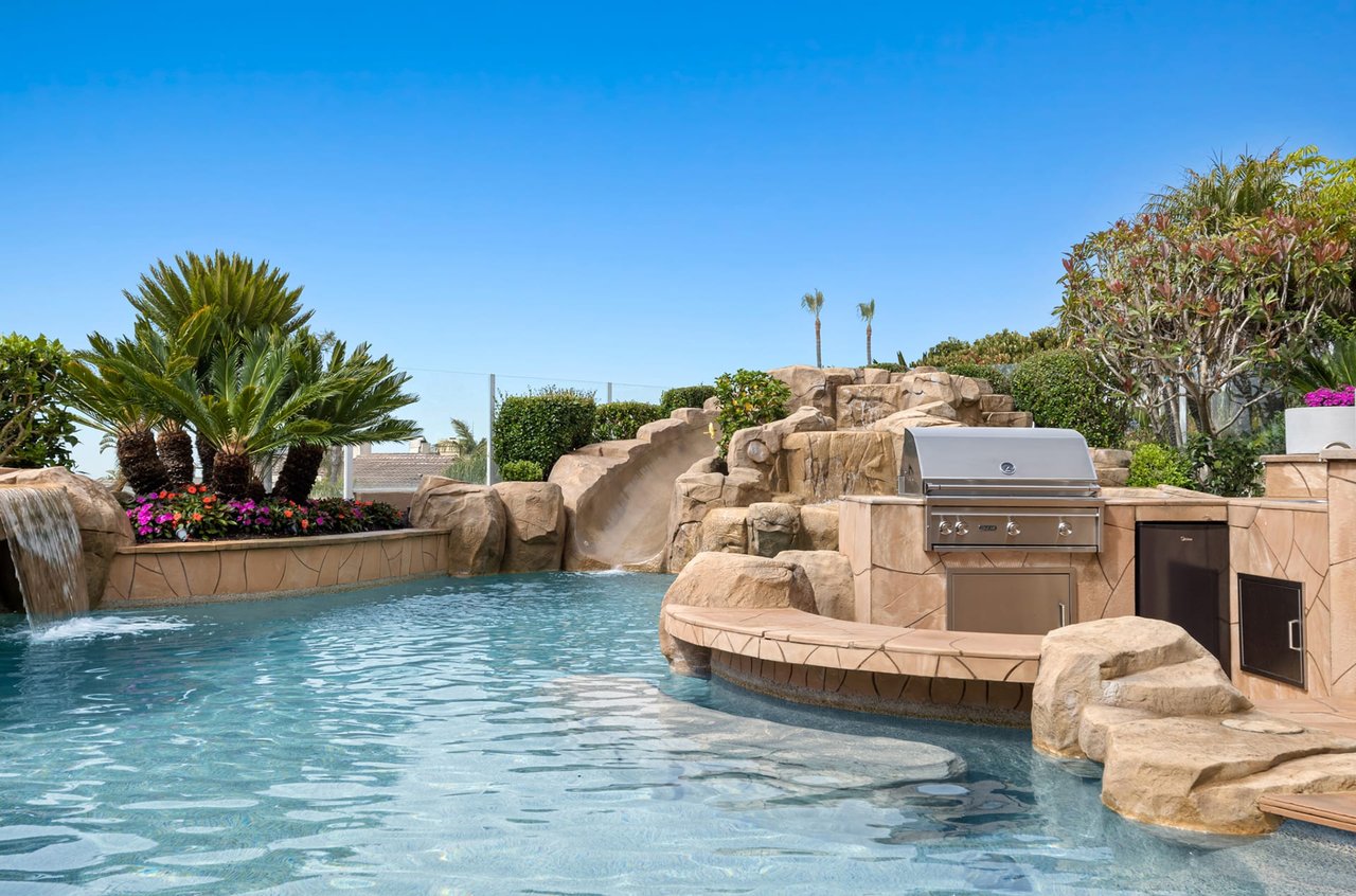 Gated Community of Monarch Point
