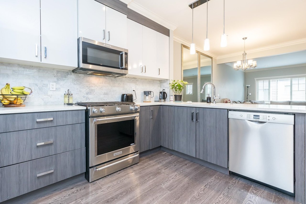 12-19097 64 Ave