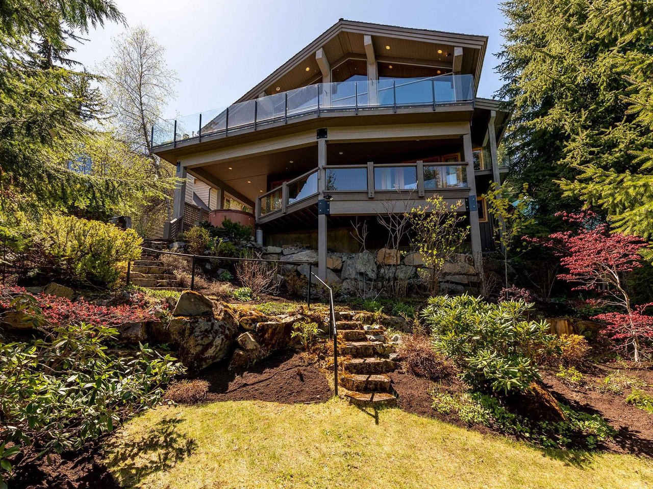 5698 Alta Lake Rd
