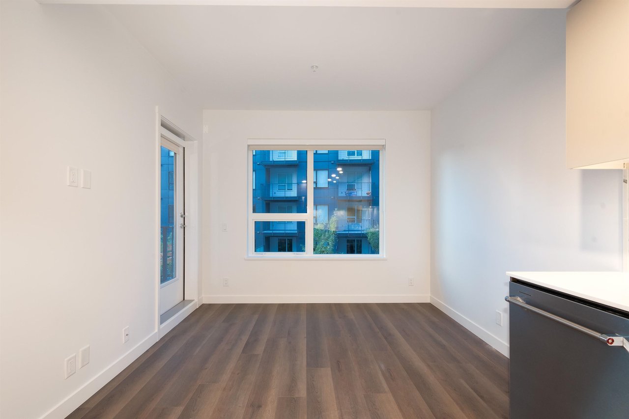 216-645 Como Lake Avenue, Coquitlam
